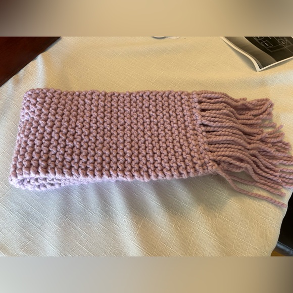 Handmade Scarf 🧣 - Picture 6 of 6